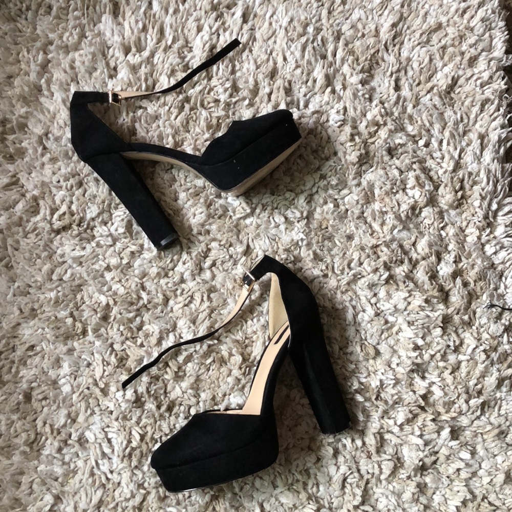 Black Chunky Heels